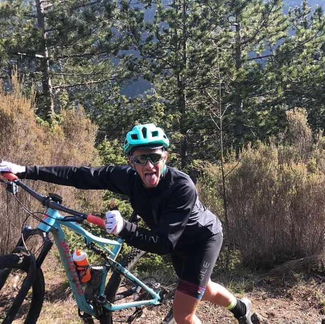 Mountain Bikes 01